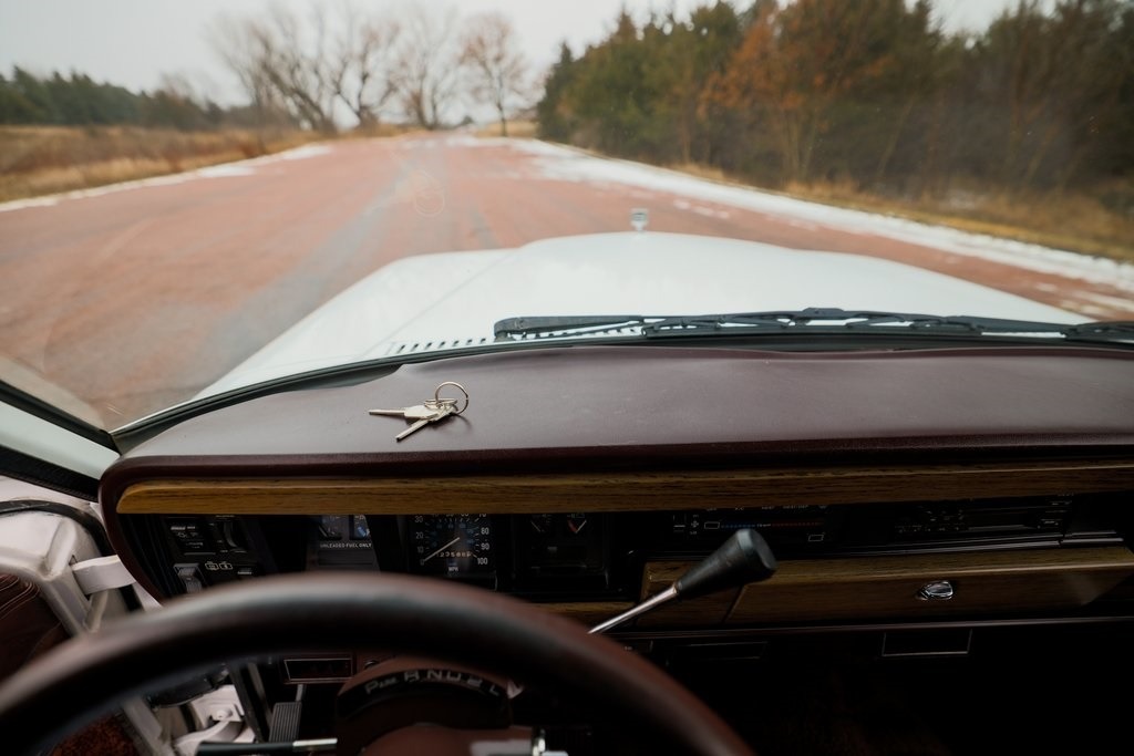 1989 Jeep Grand Wagoneer Base