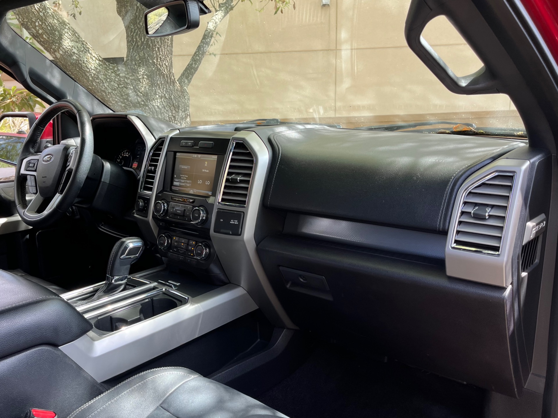 2015 Ford F-150 Lariat - 3