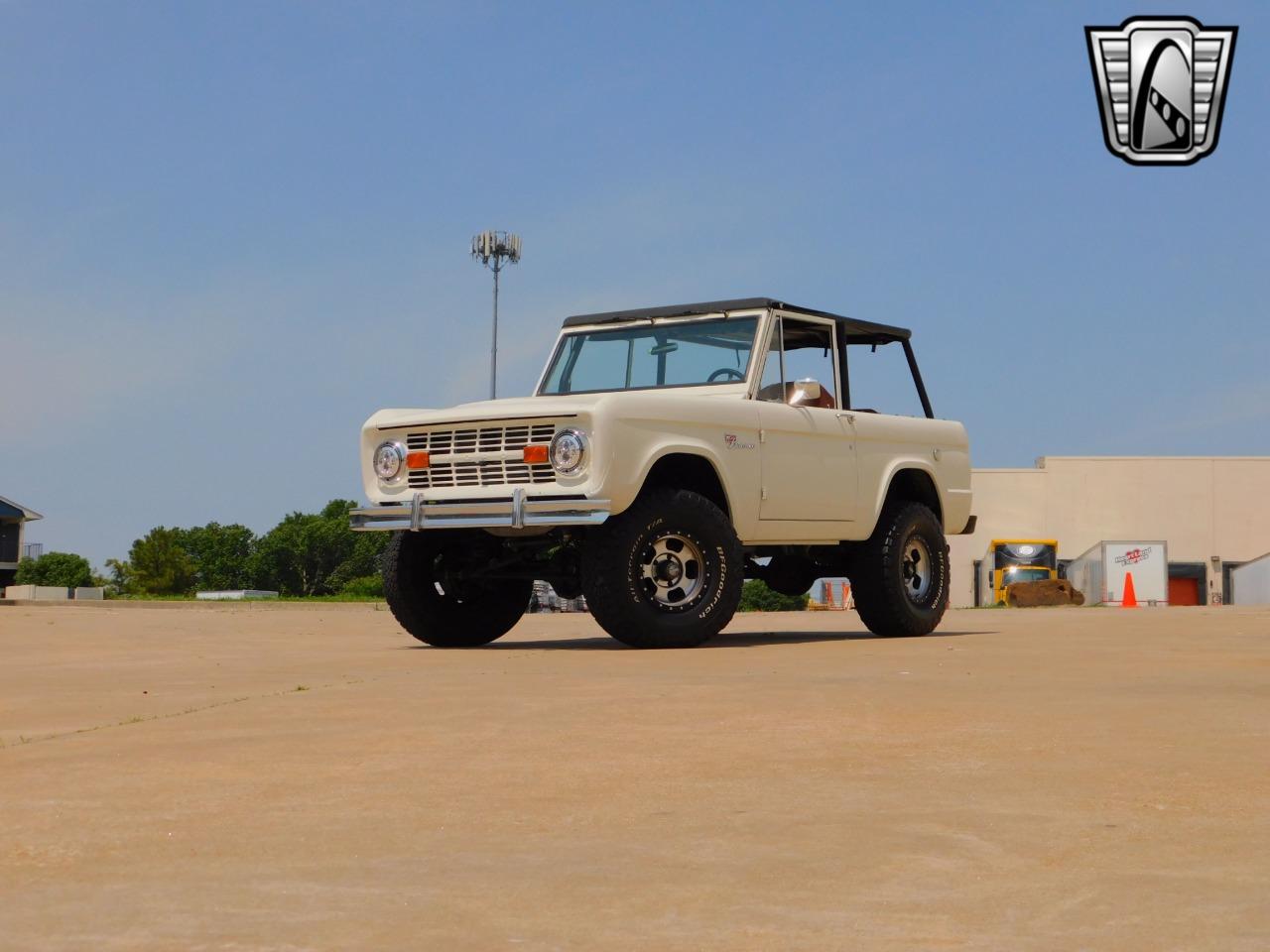 1977 Ford Bronco - 2