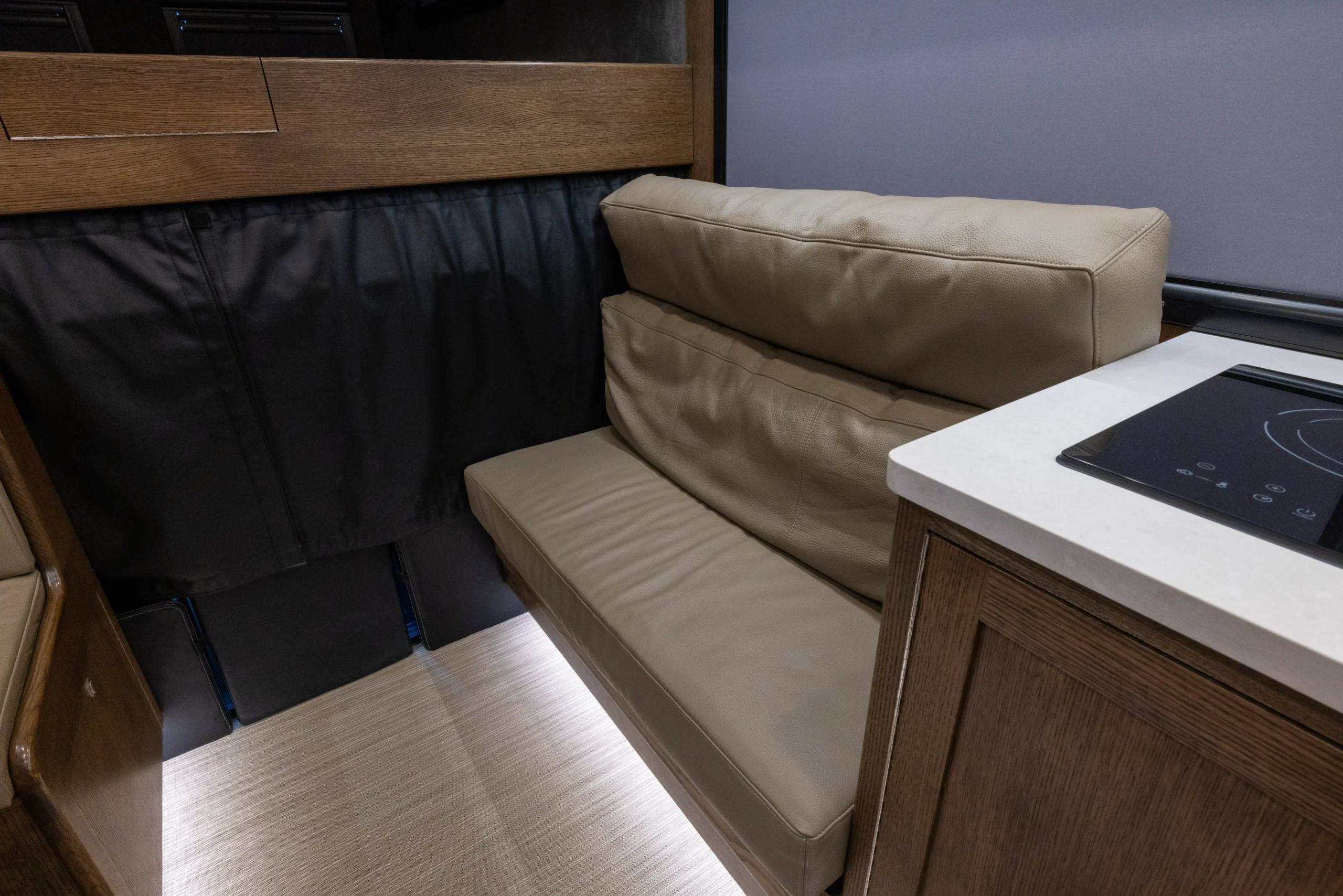 2020 EarthRoamer XV-LTi 020