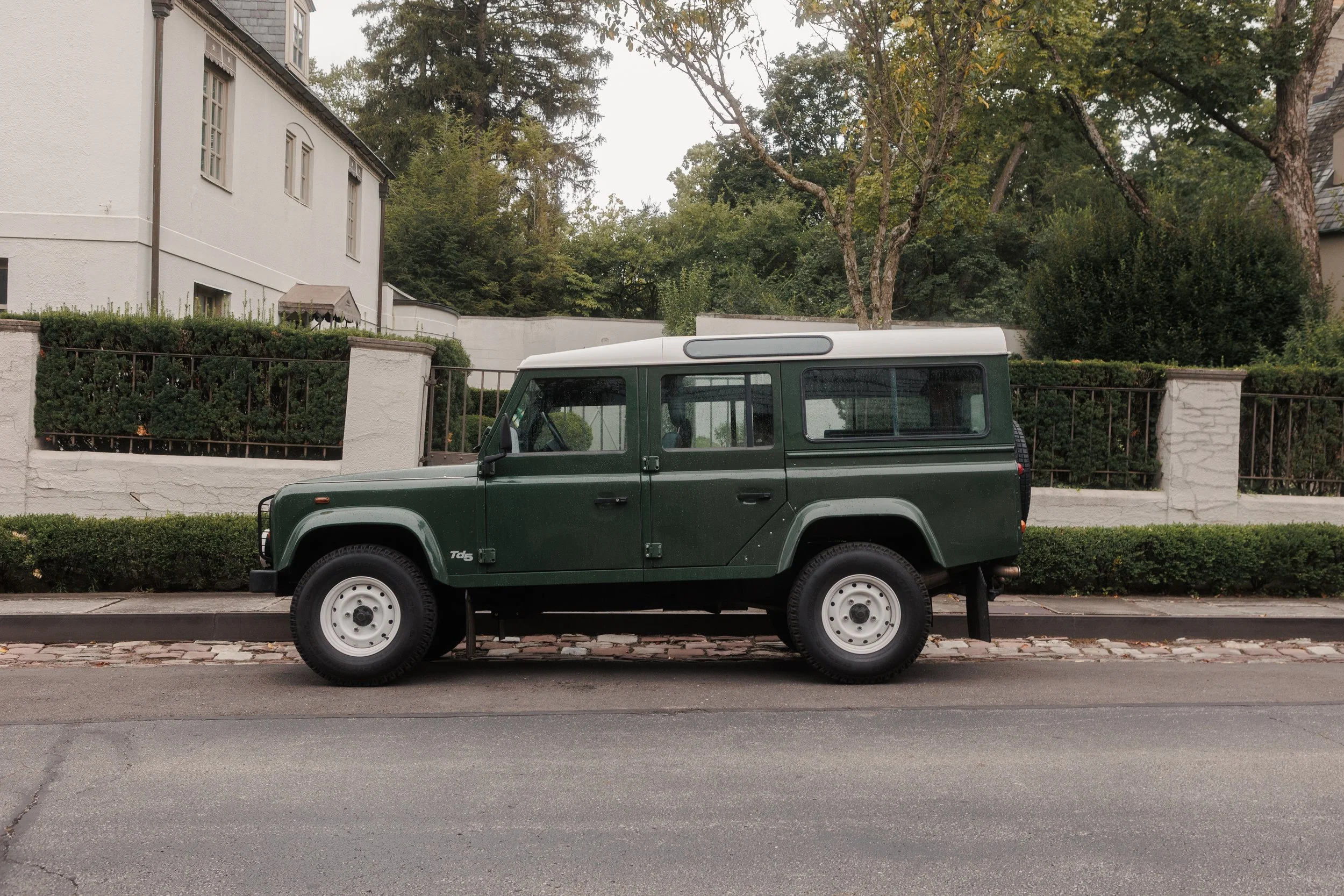 2000 Land Rover Defender 110