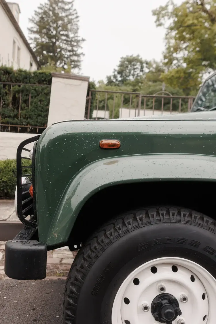 Sale Pending: 2000 Land Rover Defender 110