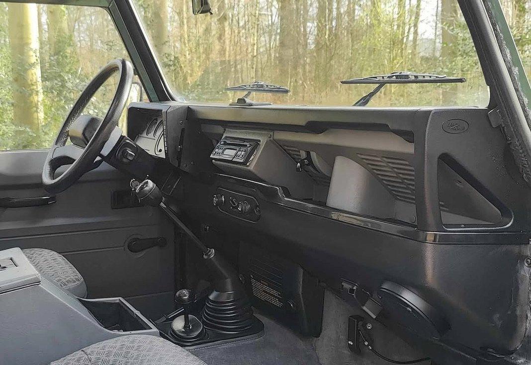 Sale Pending: 2000 Land Rover Defender 110