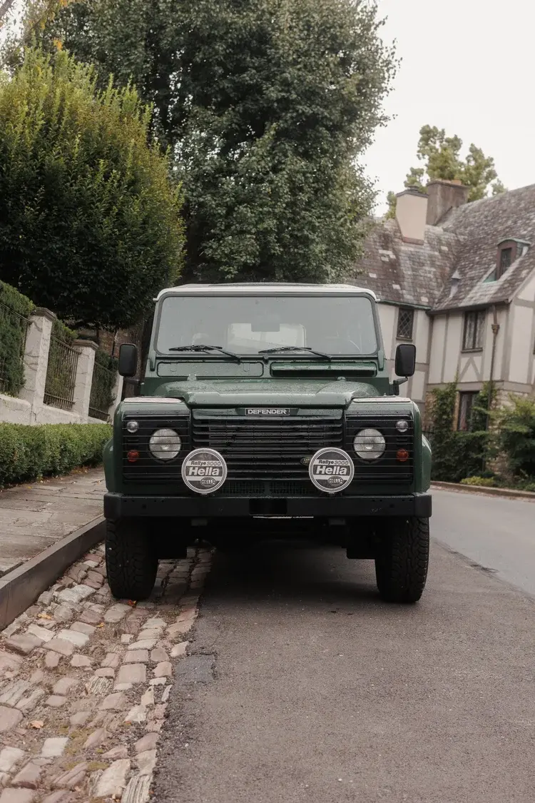 Sale Pending: 2000 Land Rover Defender 110 - 3