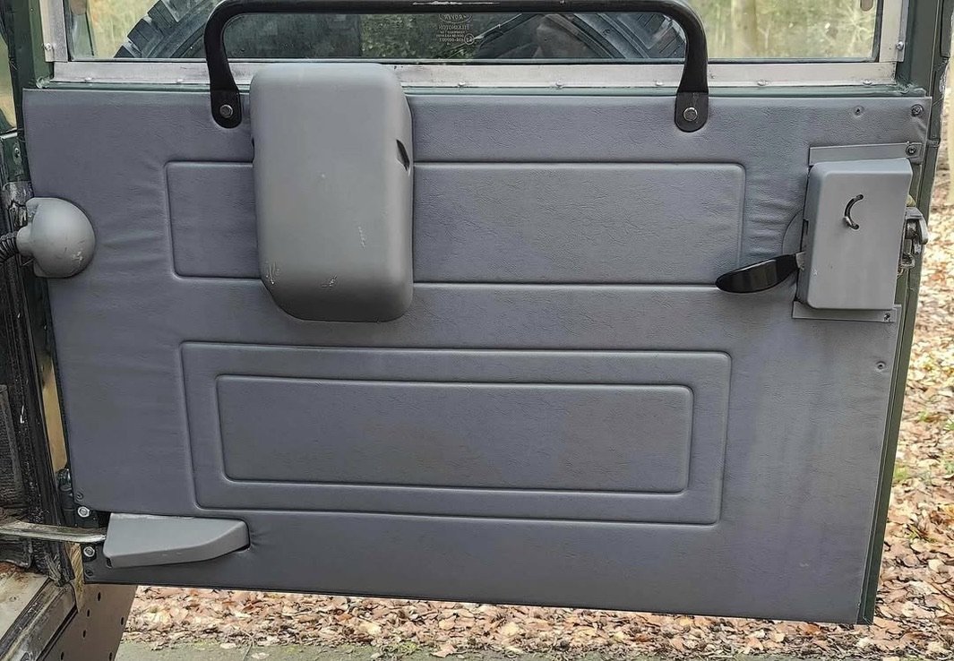 2000 Land Rover Defender 110