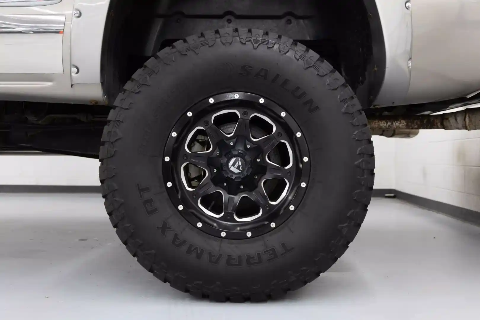 Modified 1999 GMC Sierra 1500 4×4