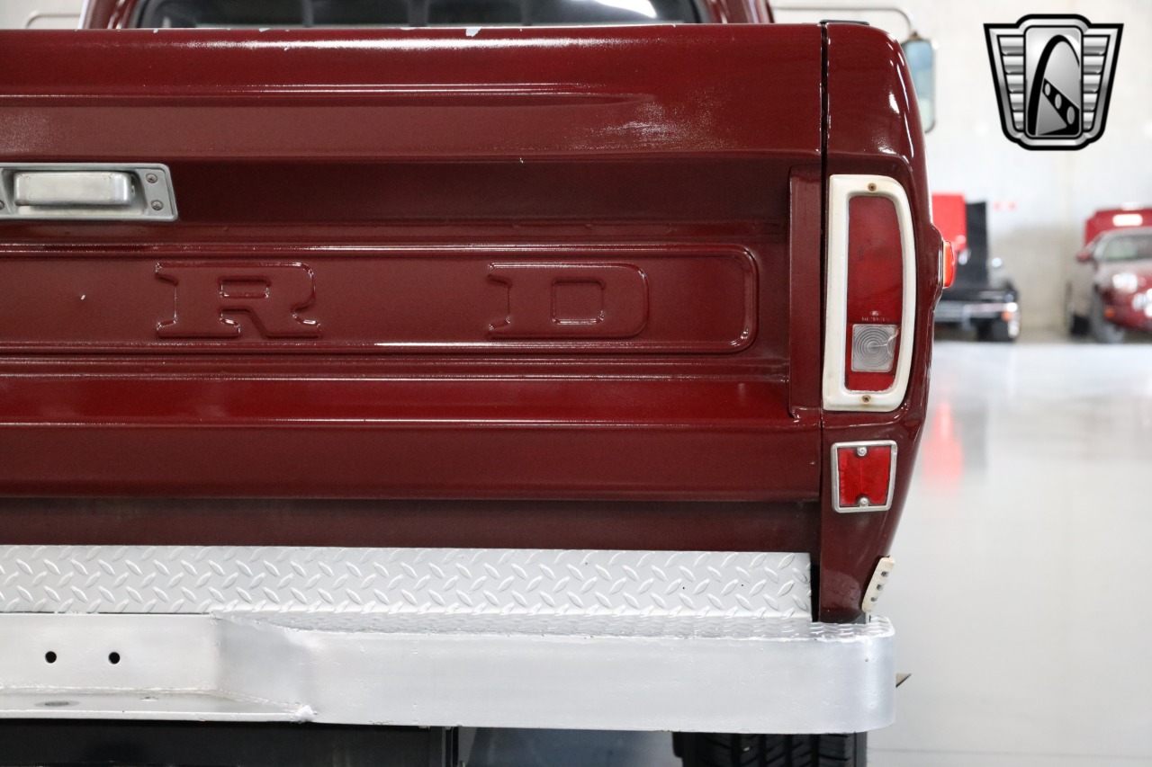 1972 Ford F-250 Camper Special