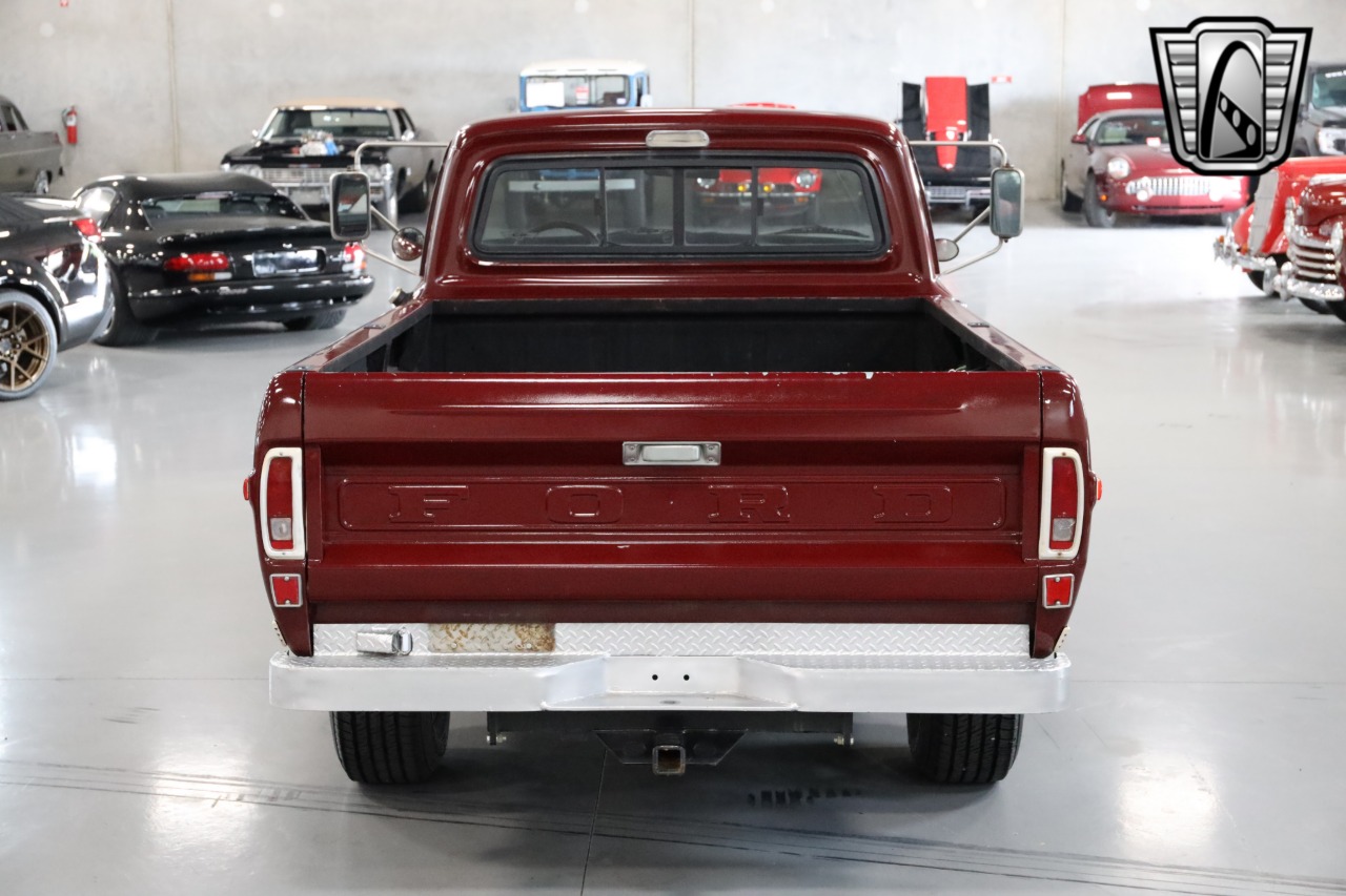 1972 Ford F-250 Camper Special