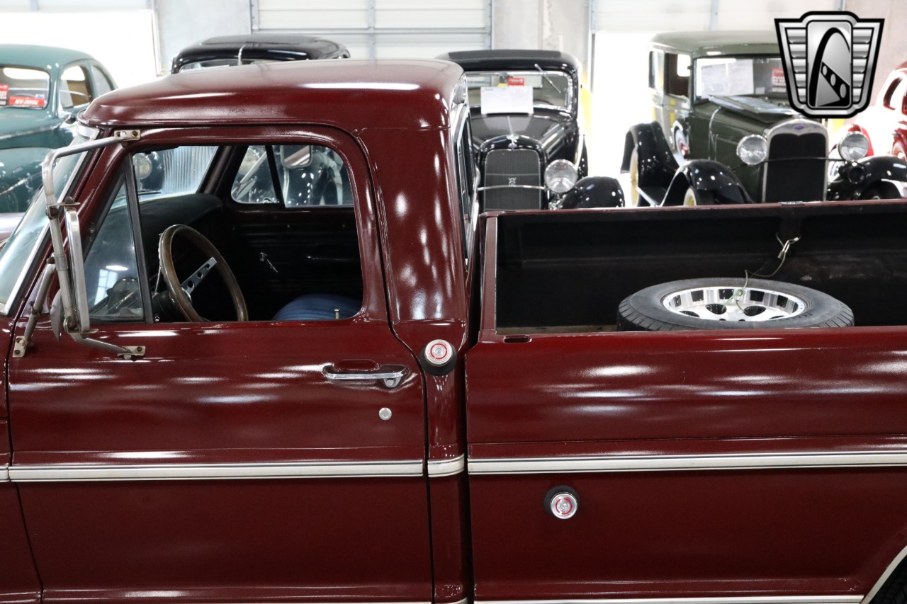 1972 Ford F-250 Camper Special