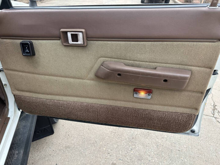 1986 Toyota Pickup SR5 Extended Cab