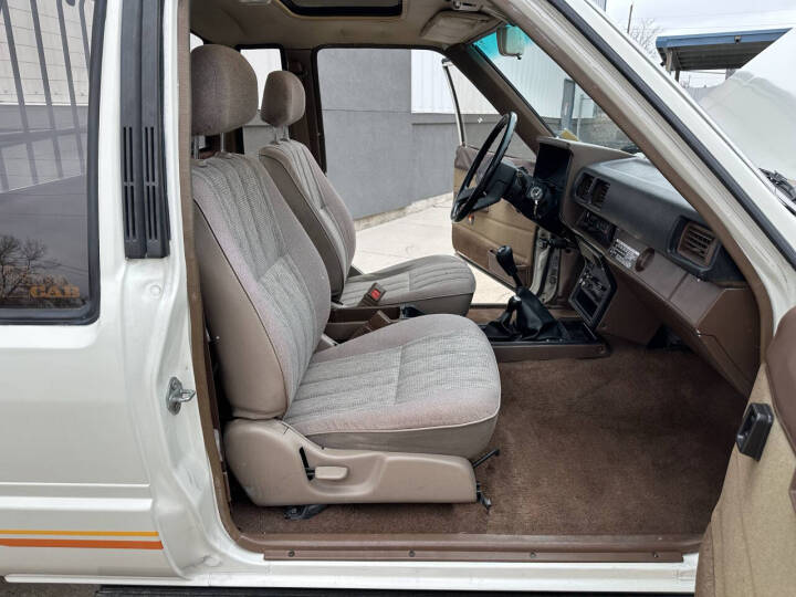 1986 Toyota Pickup SR5 Extended Cab