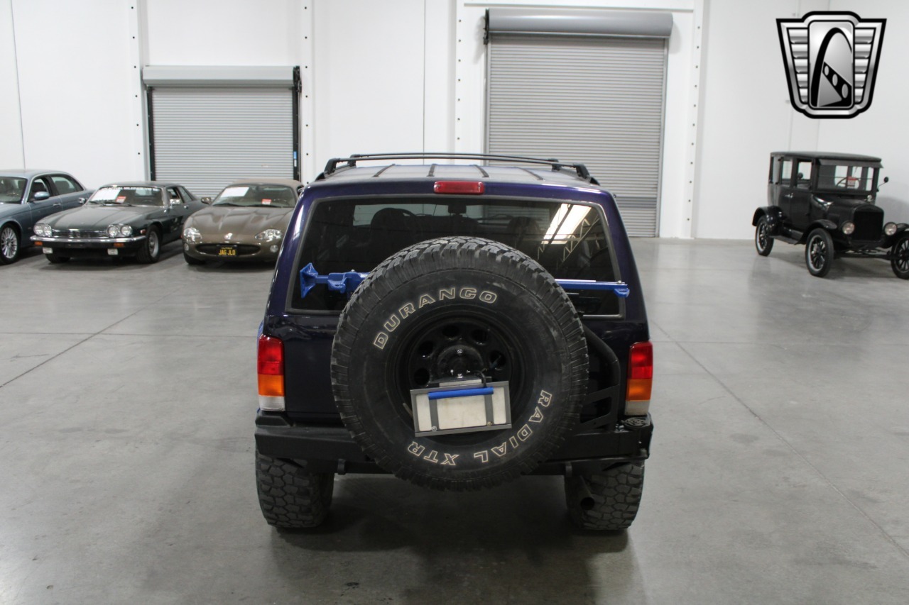 1999 Jeep Cherokee