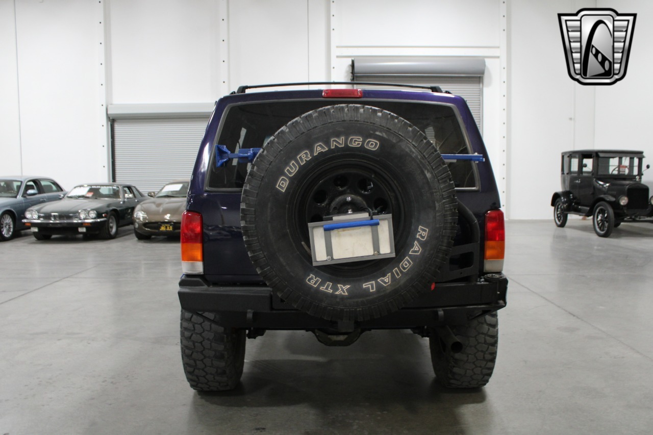 1999 Jeep Cherokee