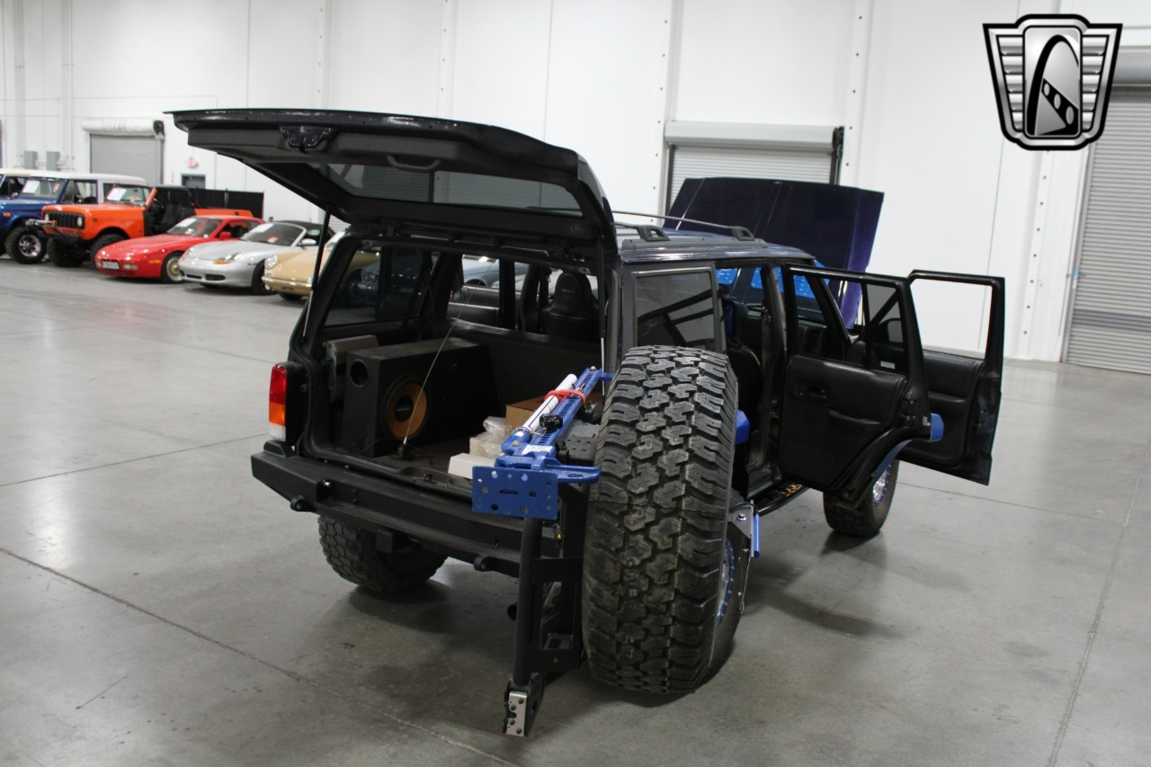 1999 Jeep Cherokee