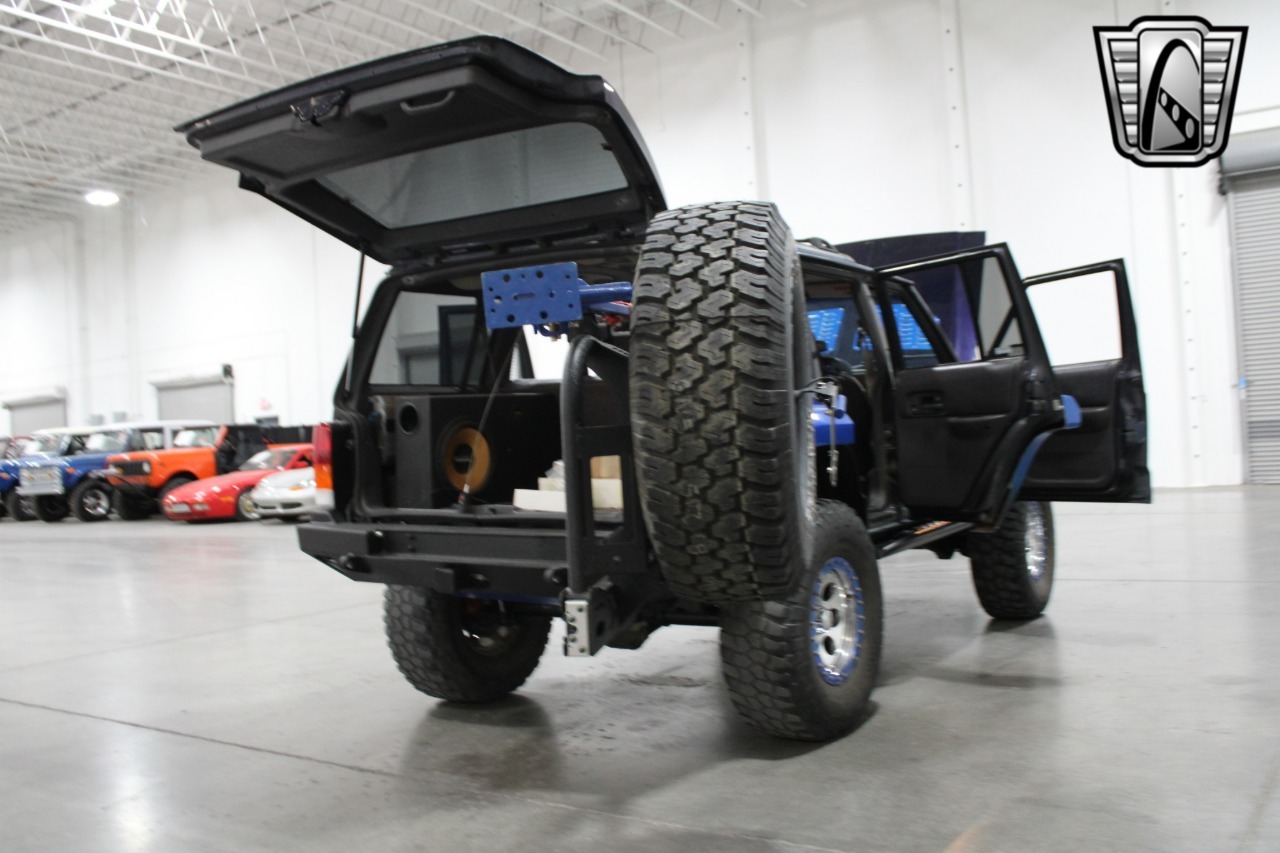 1999 Jeep Cherokee