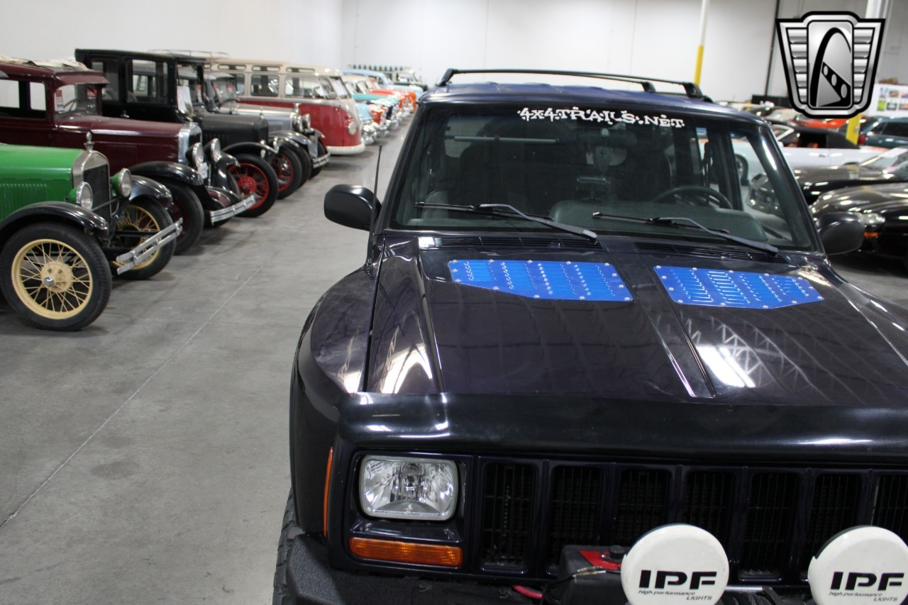 1999 Jeep Cherokee