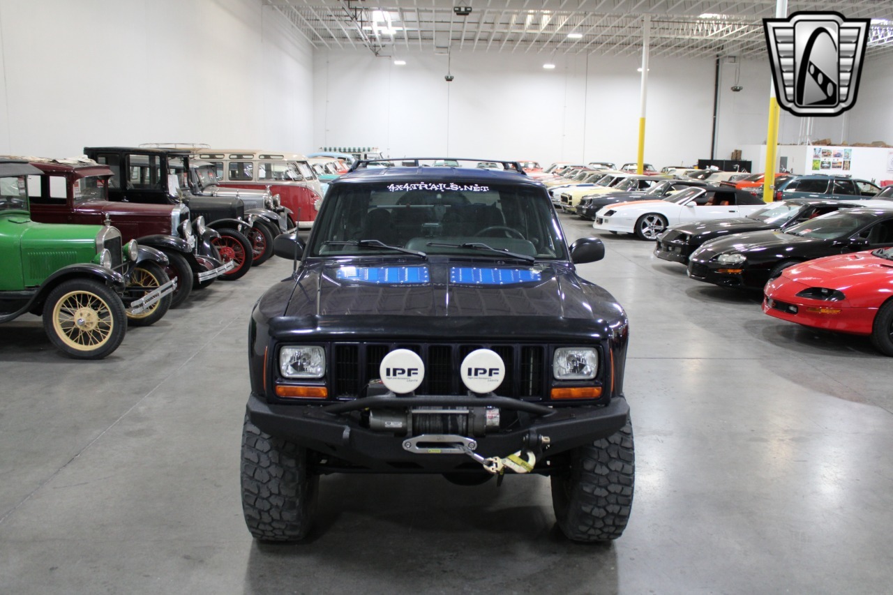 1999 Jeep Cherokee