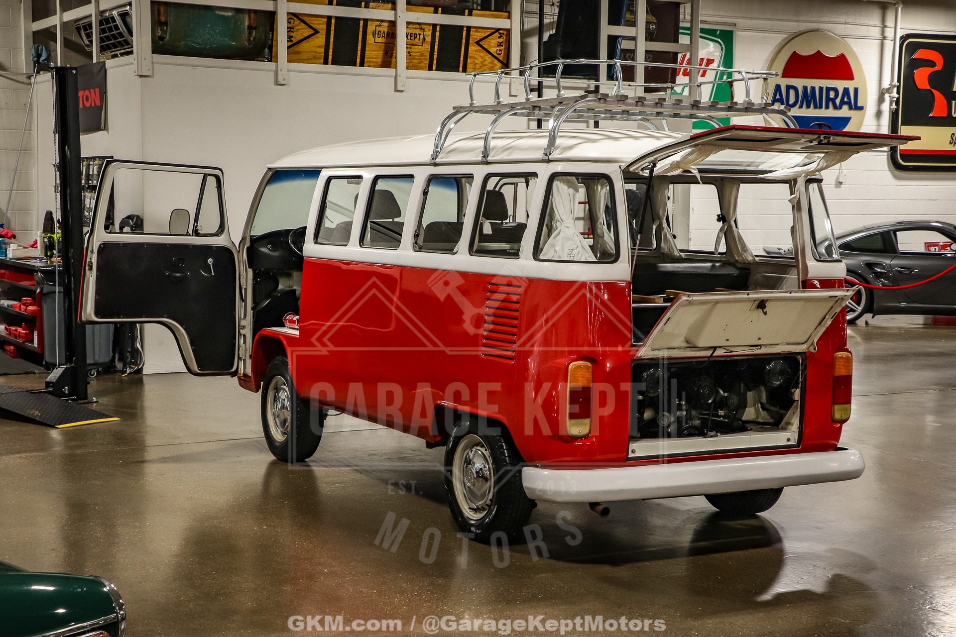1973 Volkswagen Type 2 Bus - 4