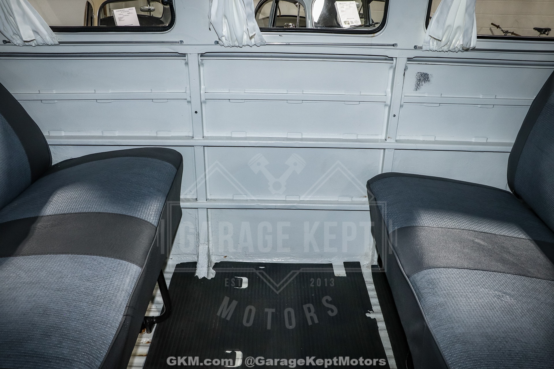 1973 Volkswagen Type 2 Bus