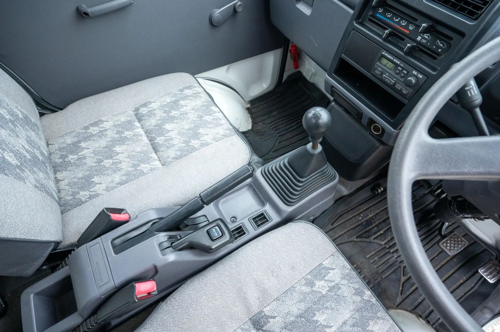 1998 Mitsubishi Minicab 4x4