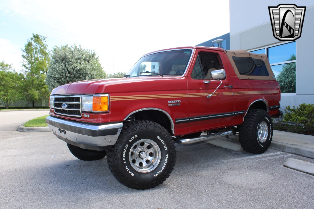 1989 Ford Bronco XLT - 5