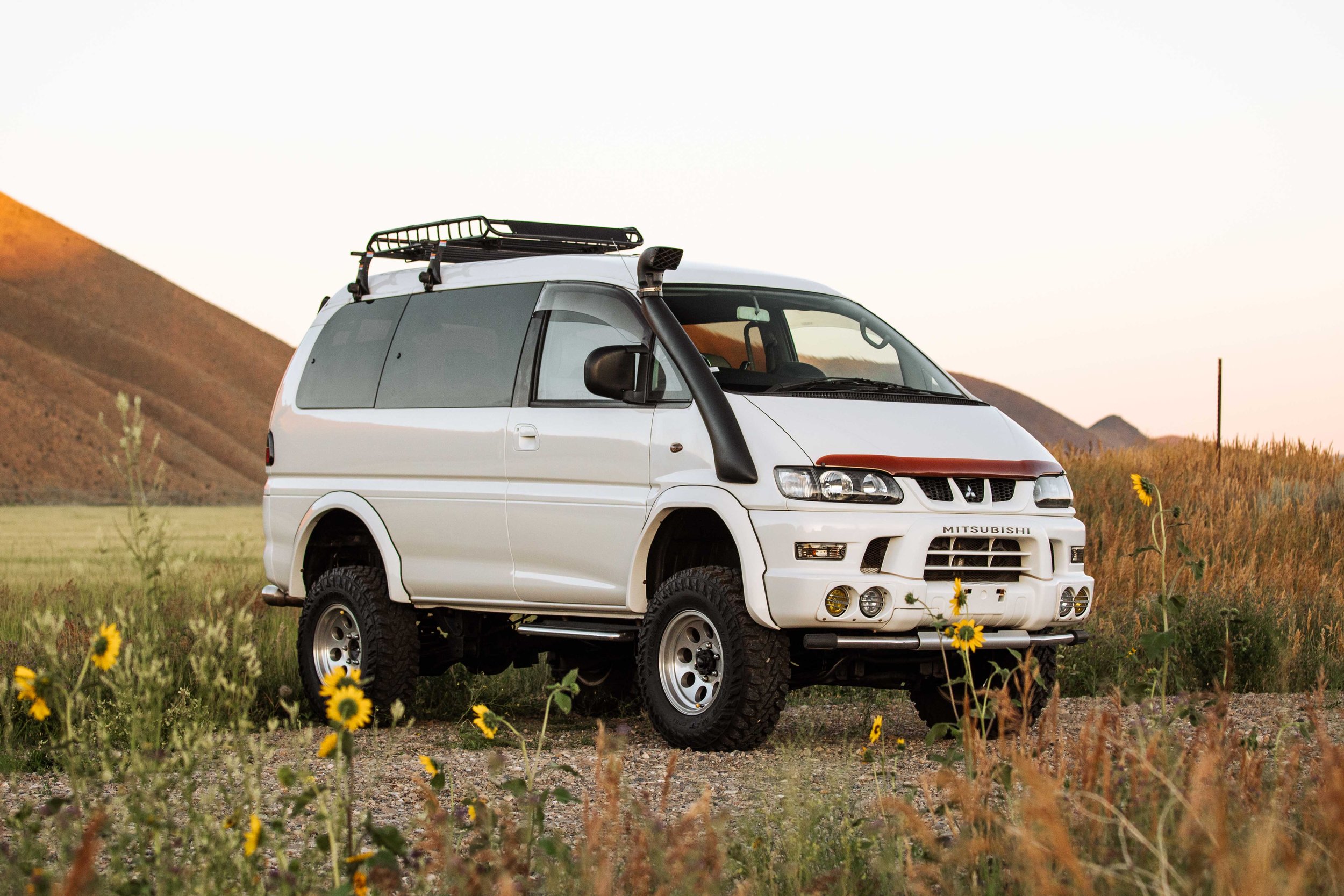 Reserved 2000 Delica L400 Spacegear Chamonix