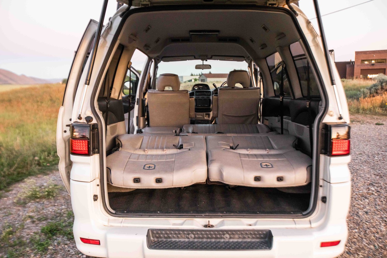 Reserved 2000 Delica L400 Spacegear Chamonix