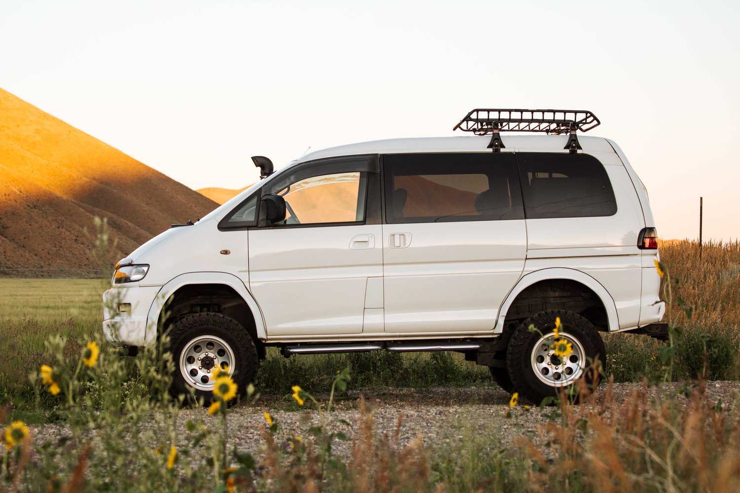 Reserved 2000 Delica L400 Spacegear Chamonix