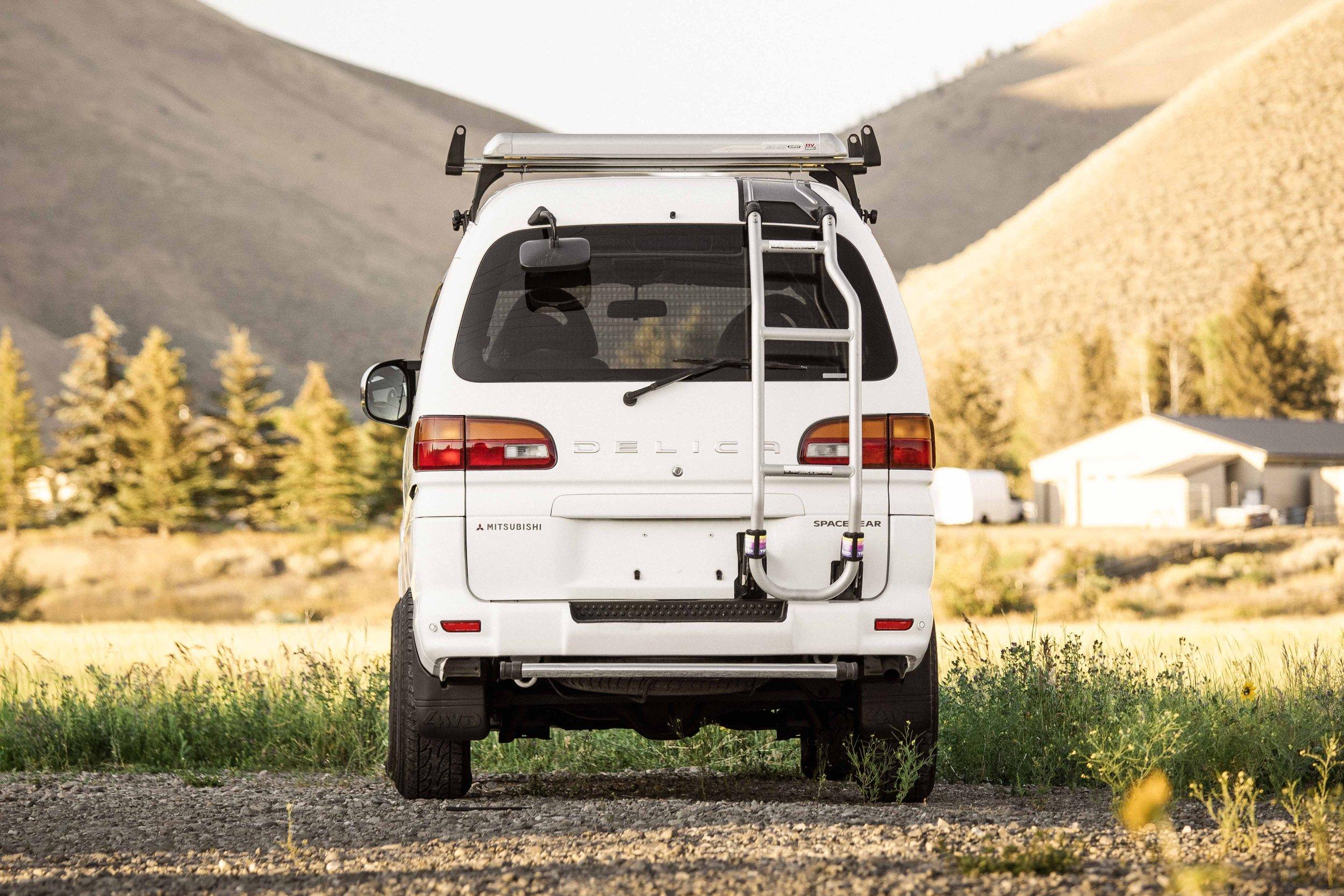1999 Mitsubishi Delica L400 Spacegear Super Exceed - 4