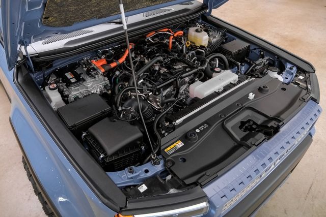 2025 Toyota Land Cruiser Premium