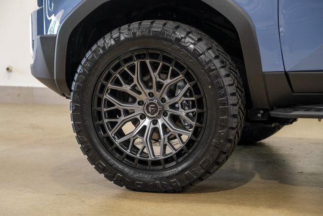 2025 Toyota Land Cruiser Premium