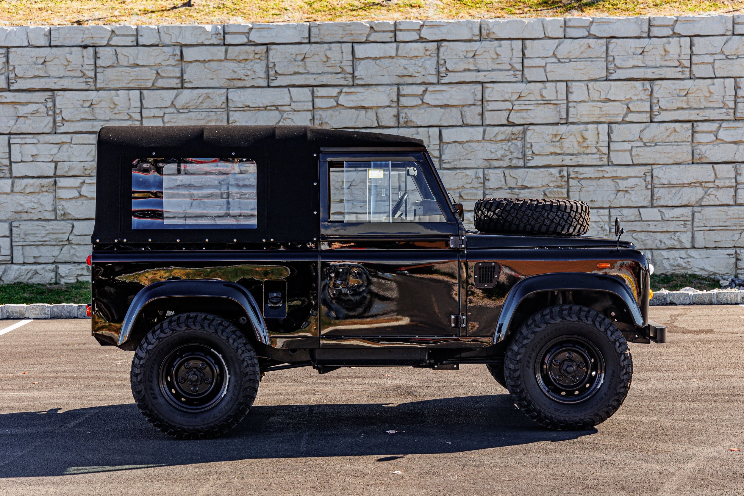 1988 Land Rover Defender 90 Soft Top