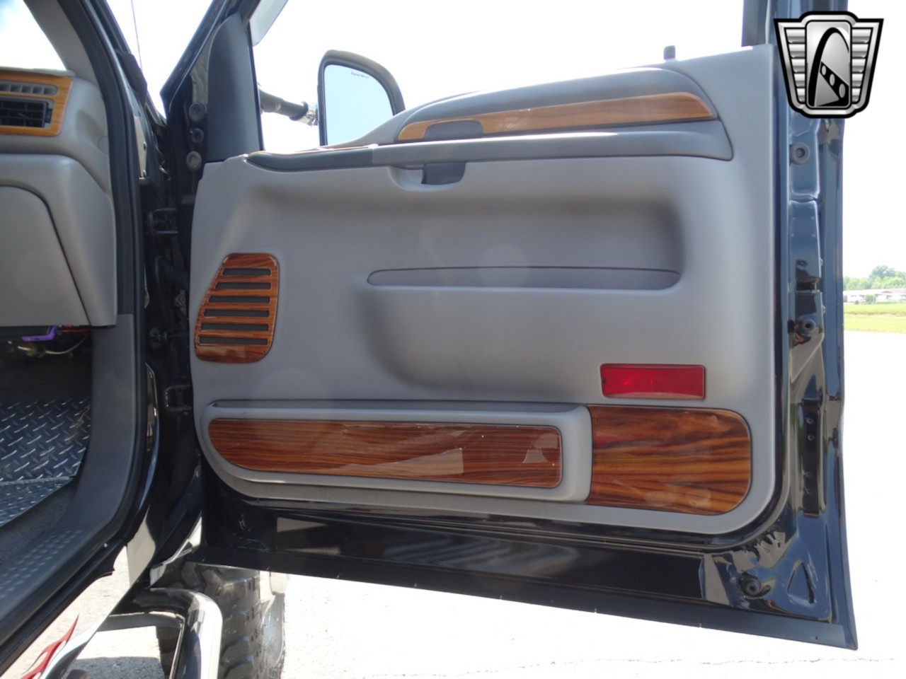 Custom 1999 Ford F-350 XLT