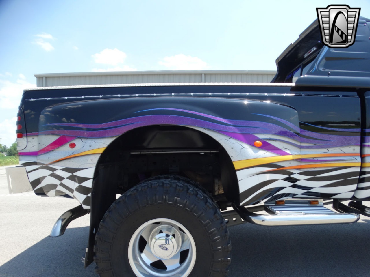 Custom 1999 Ford F-350 XLT