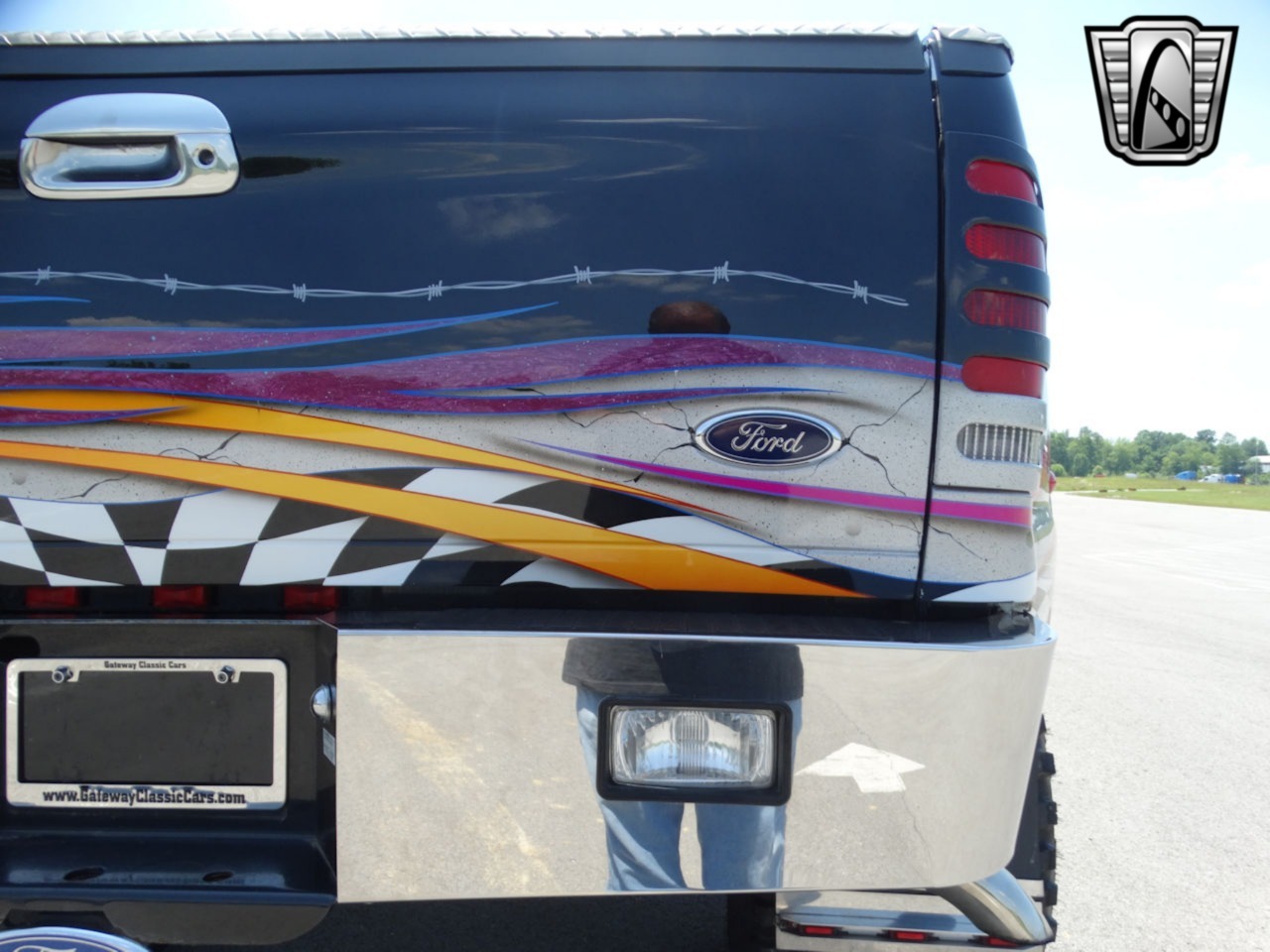 Custom 1999 Ford F-350 XLT