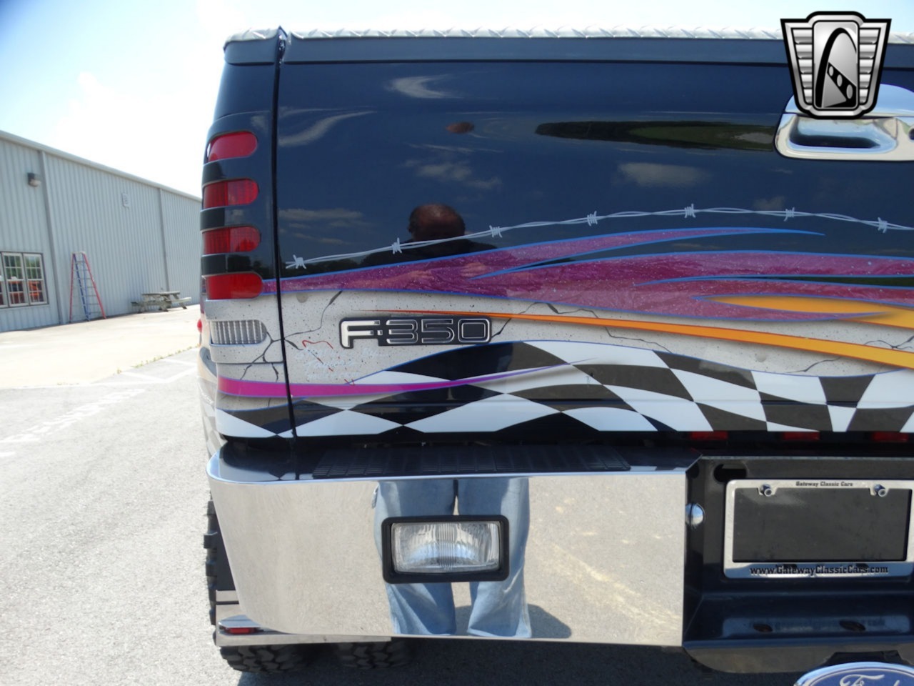 Custom 1999 Ford F-350 XLT