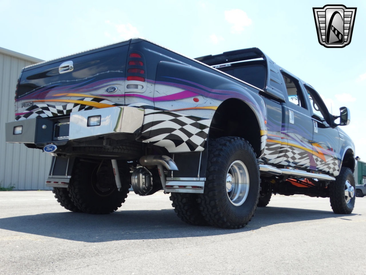 Custom 1999 Ford F-350 XLT