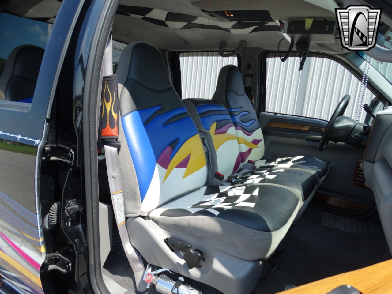 Custom 1999 Ford F-350 XLT