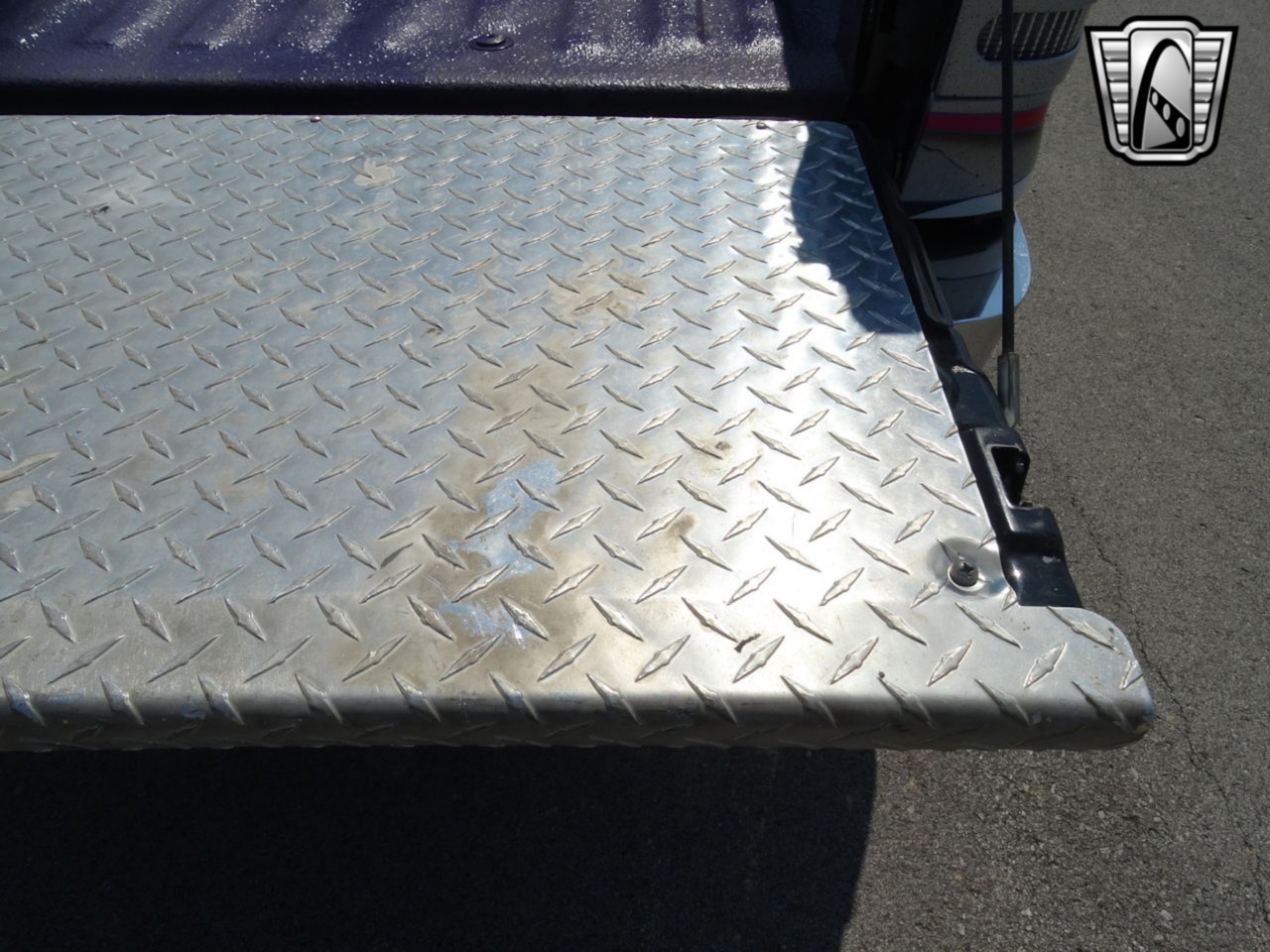 Custom 1999 Ford F-350 XLT