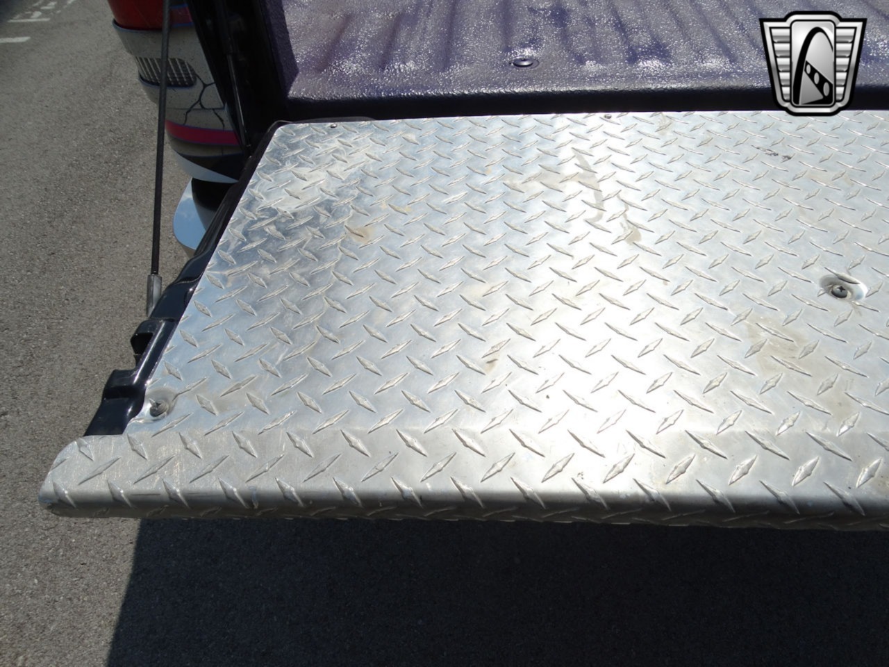 Custom 1999 Ford F-350 XLT