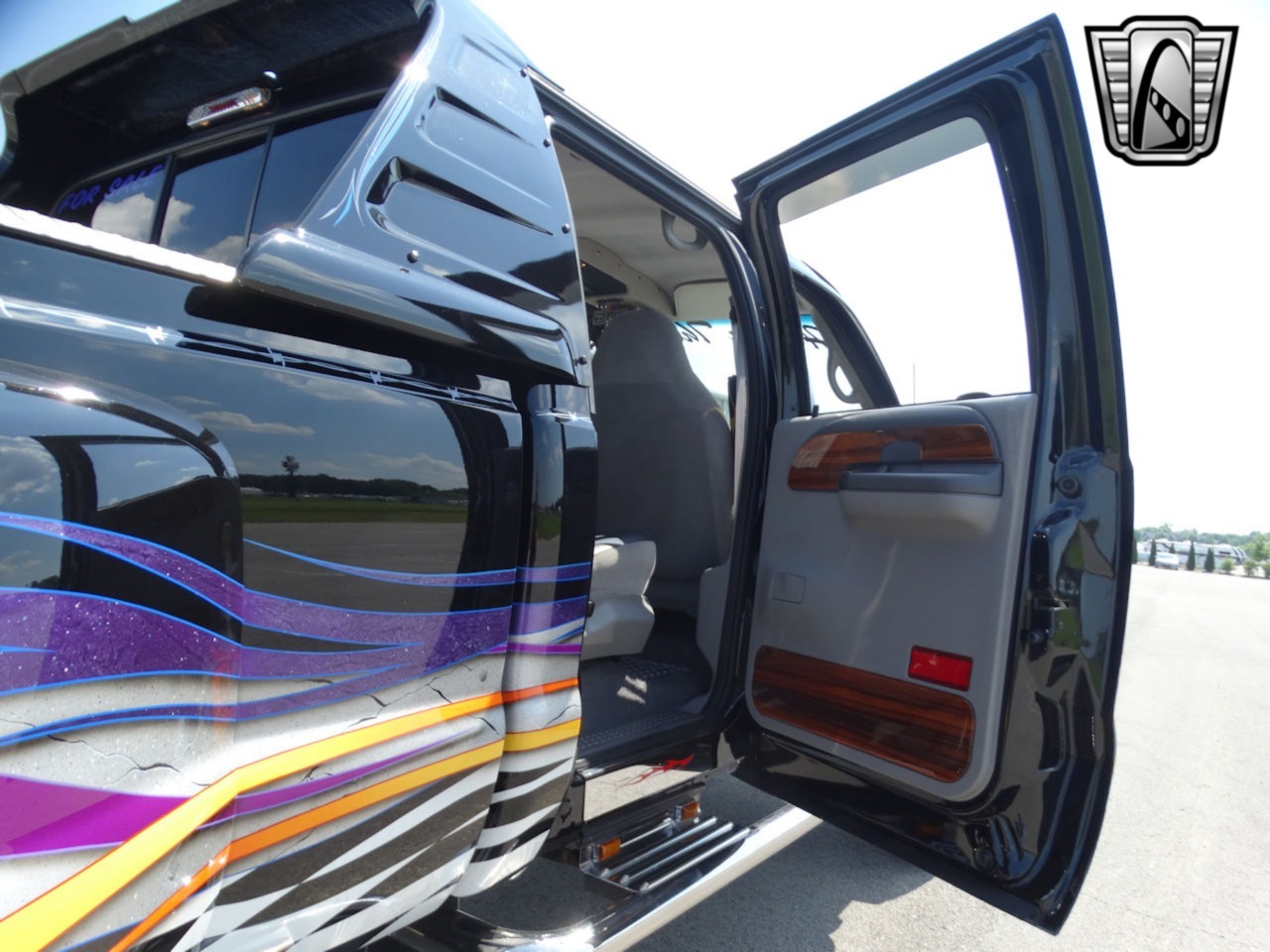 Custom 1999 Ford F-350 XLT