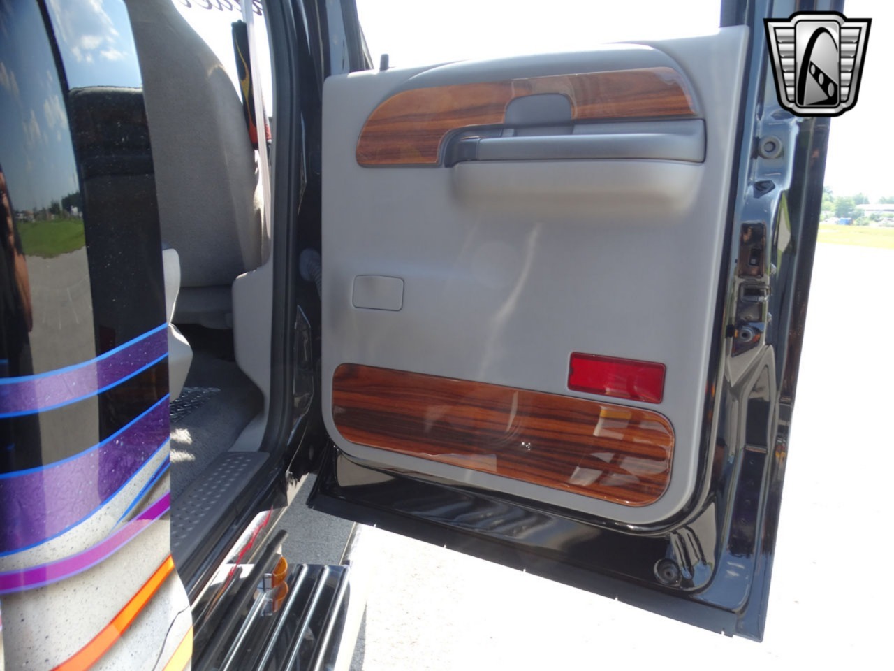 Custom 1999 Ford F-350 XLT