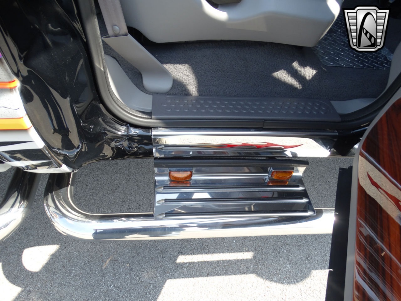 Custom 1999 Ford F-350 XLT