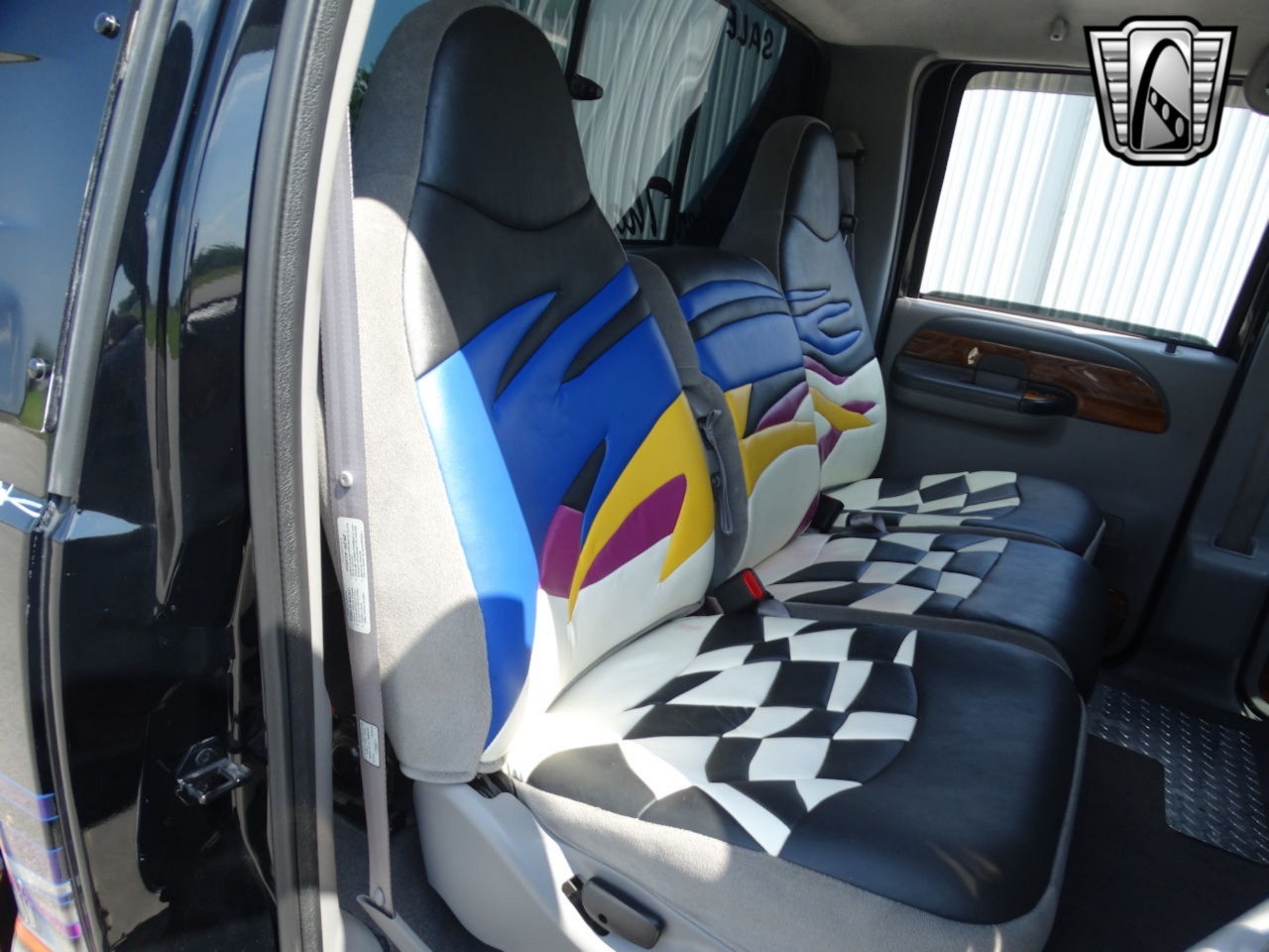 Custom 1999 Ford F-350 XLT