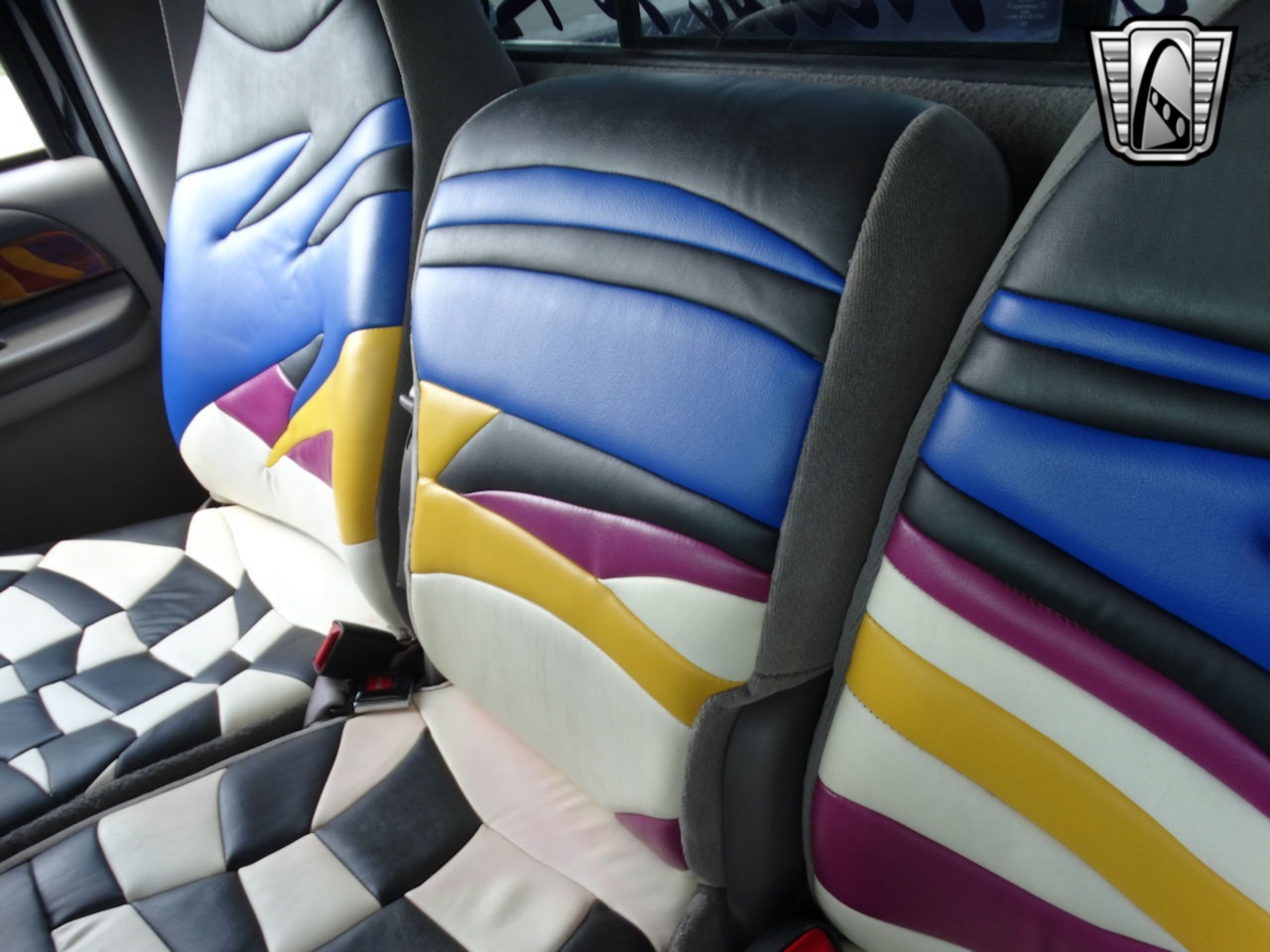 Custom 1999 Ford F-350 XLT