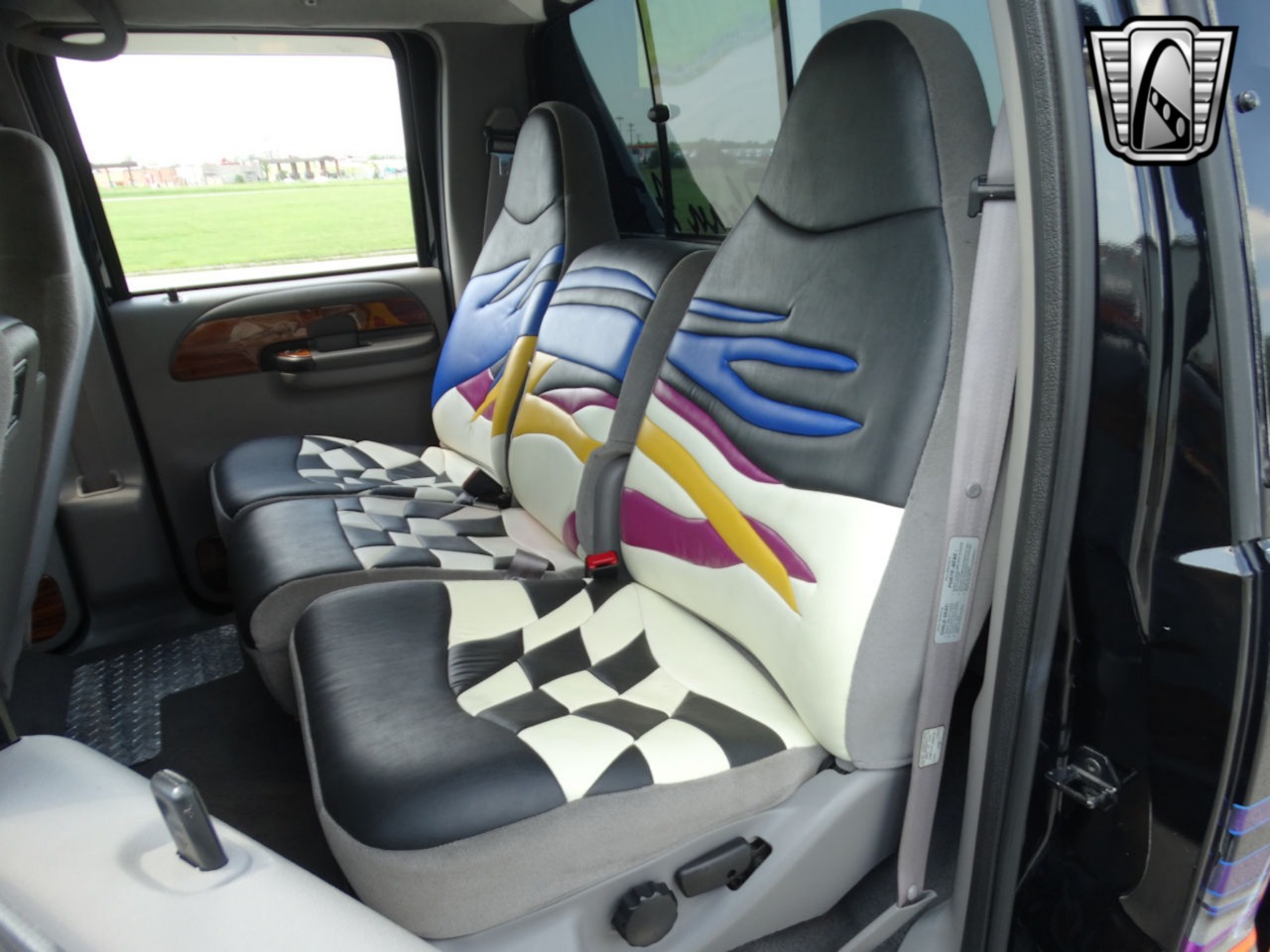 Custom 1999 Ford F-350 XLT