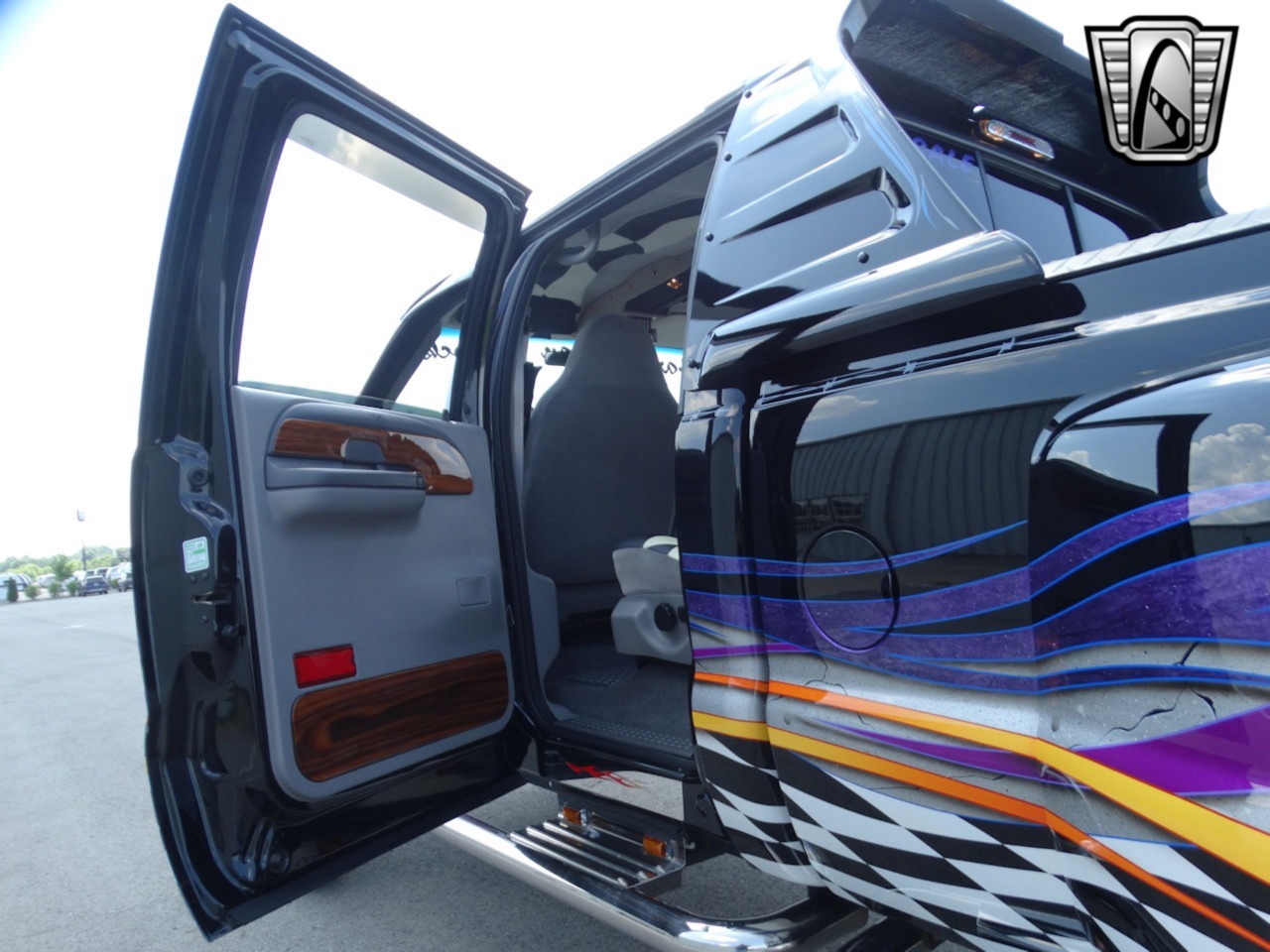 Custom 1999 Ford F-350 XLT