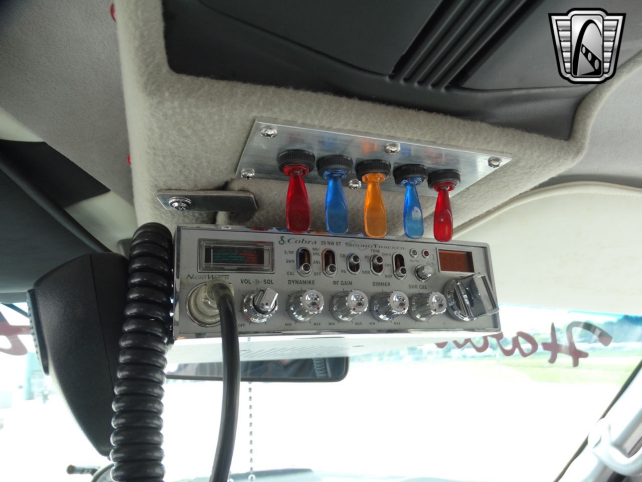 Custom 1999 Ford F-350 XLT