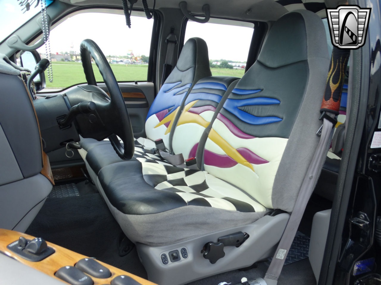 Custom 1999 Ford F-350 XLT