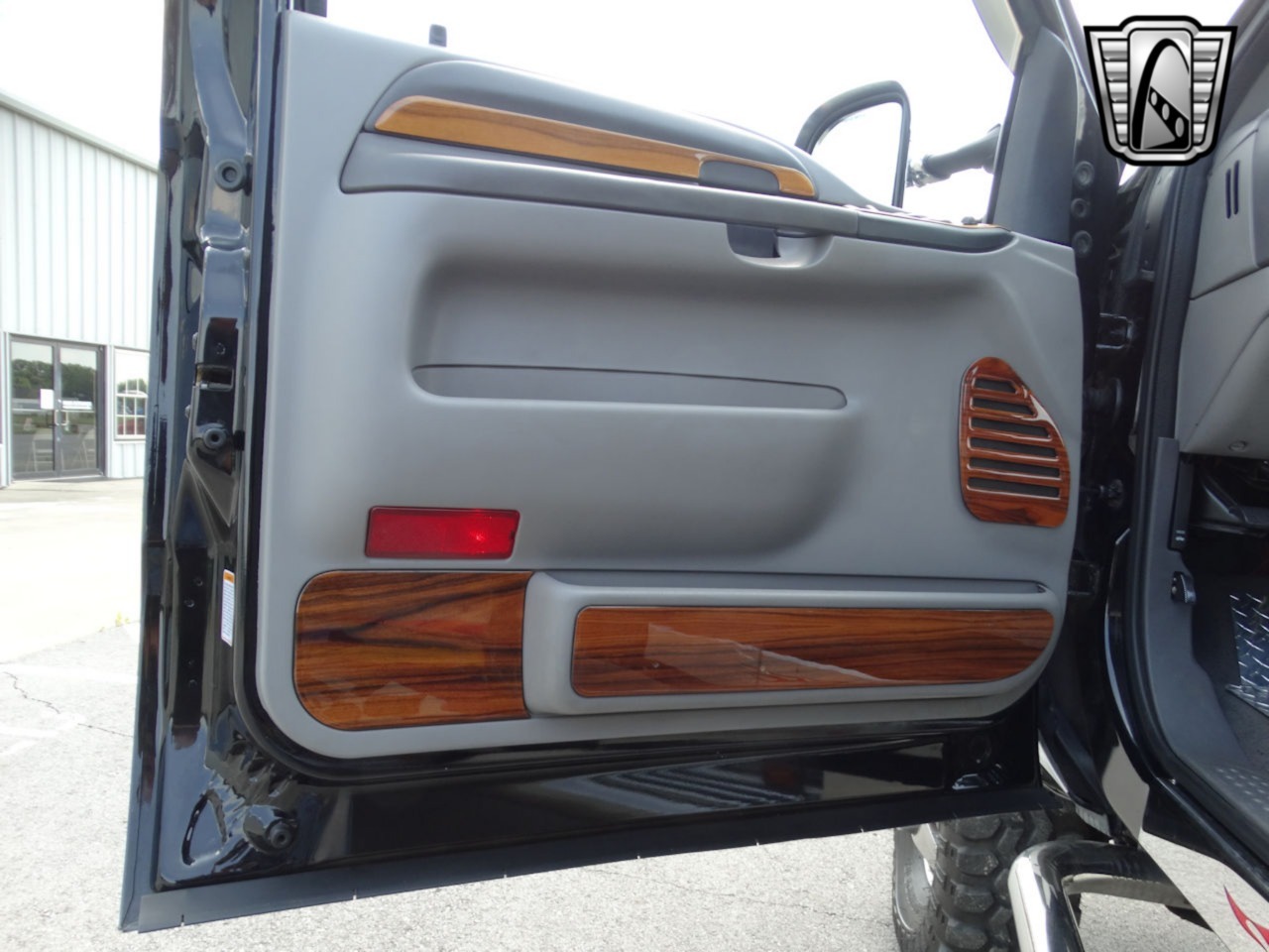 Custom 1999 Ford F-350 XLT